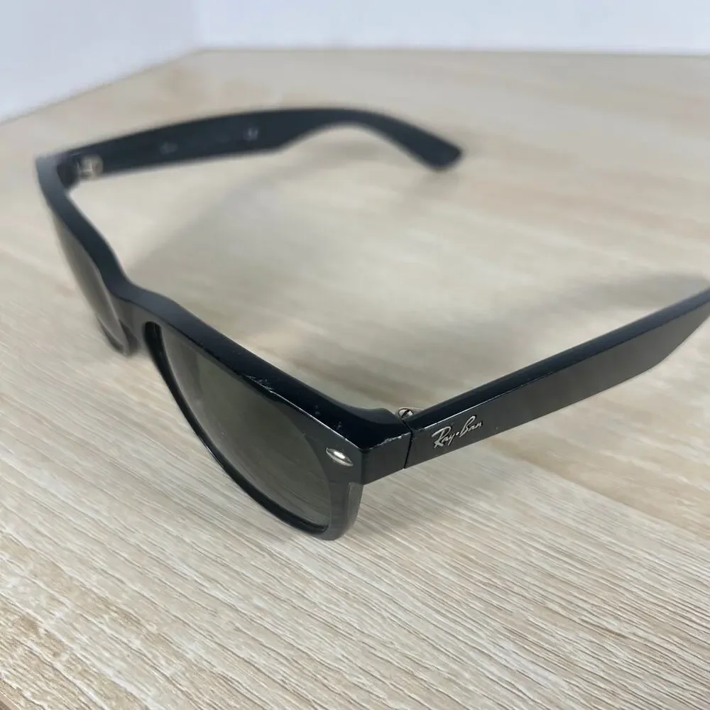 Ray-Ban RB2132 New Wayfarer Sunglasses Polarized Lenses 901 55-18 Black